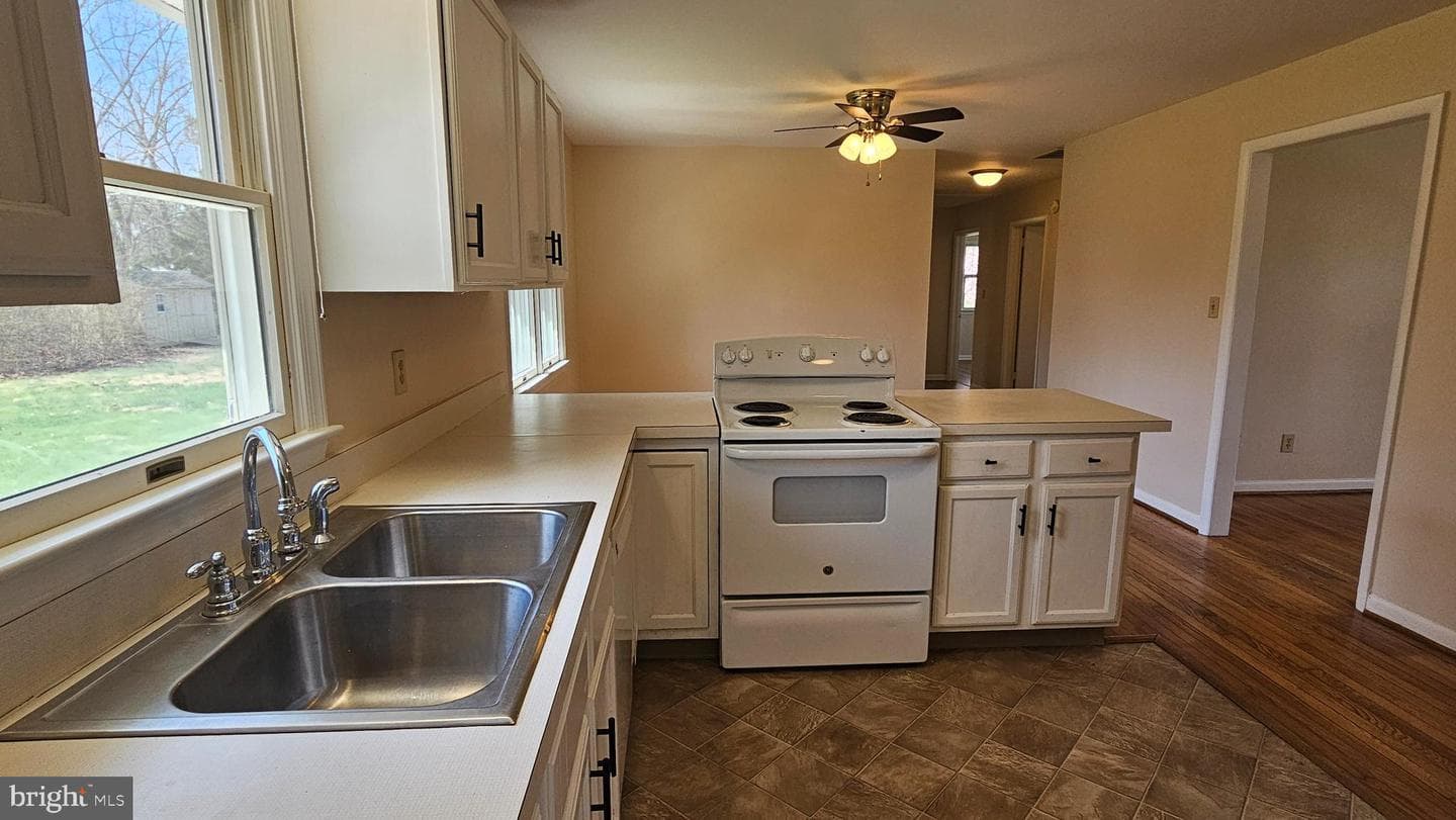 45031 Irvin Street photo 15