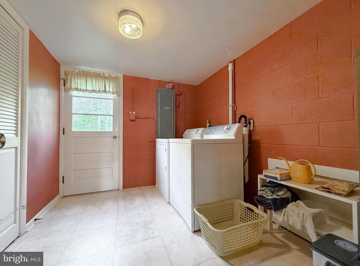 22925 Maple Road photo 33