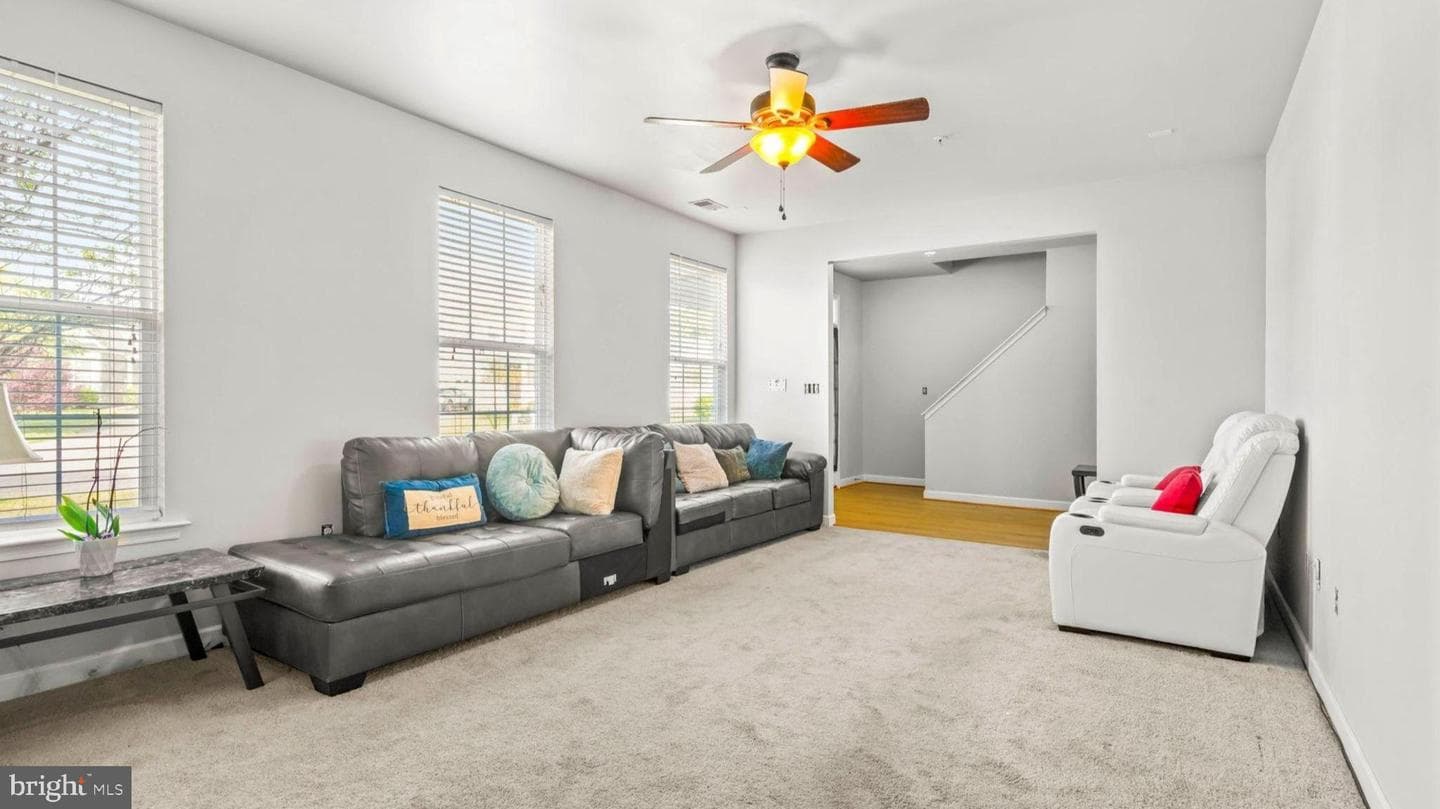 21364 Sundew Place photo 5