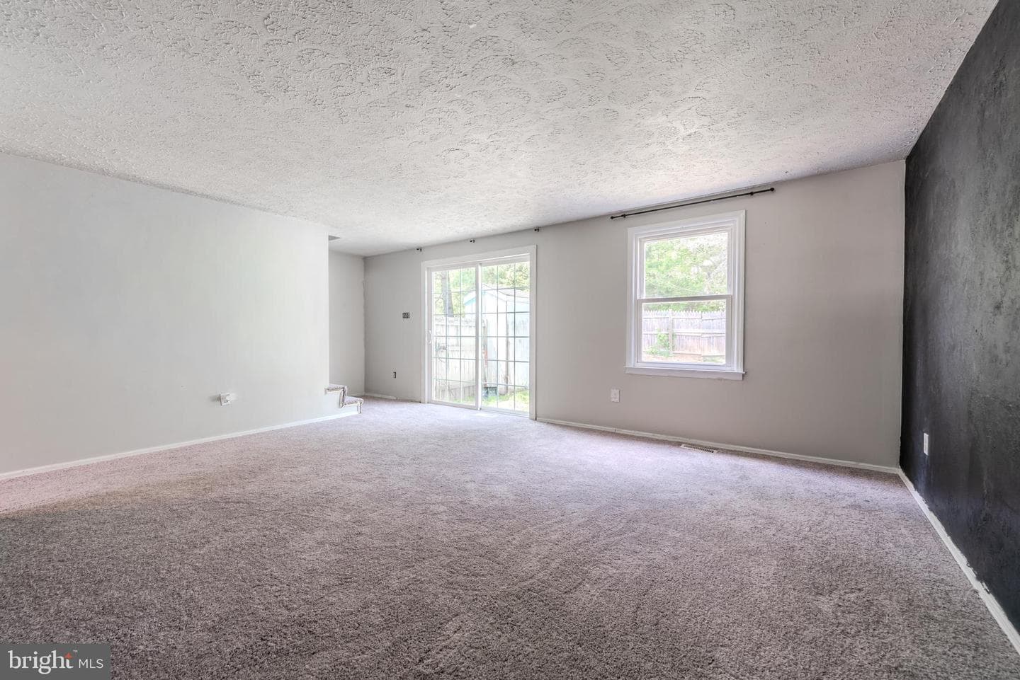 20835 Harlequin Lane photo 2