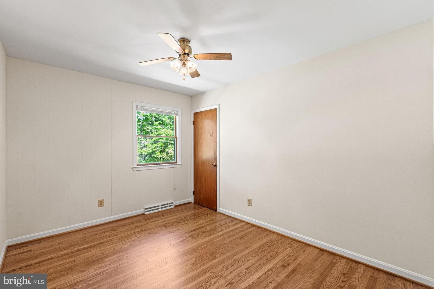 45760 King Drive photo 15