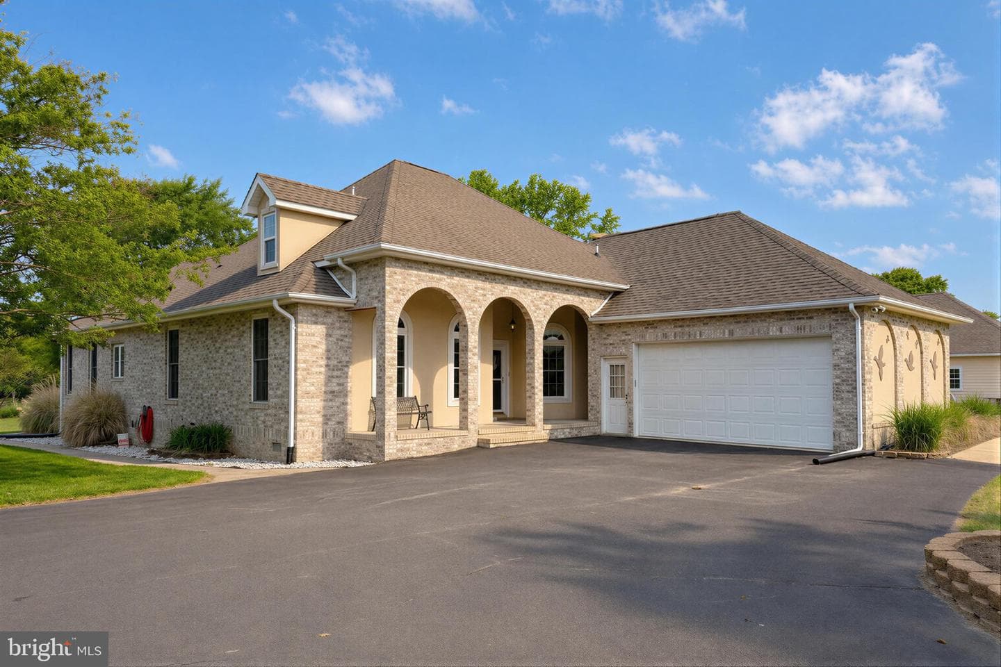 21045 Oakland Hall Road photo 3