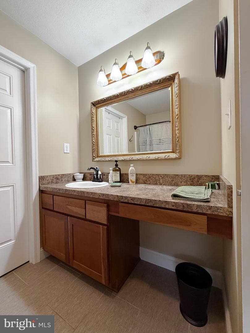 21390 Little Saint Annes Lane photo 92