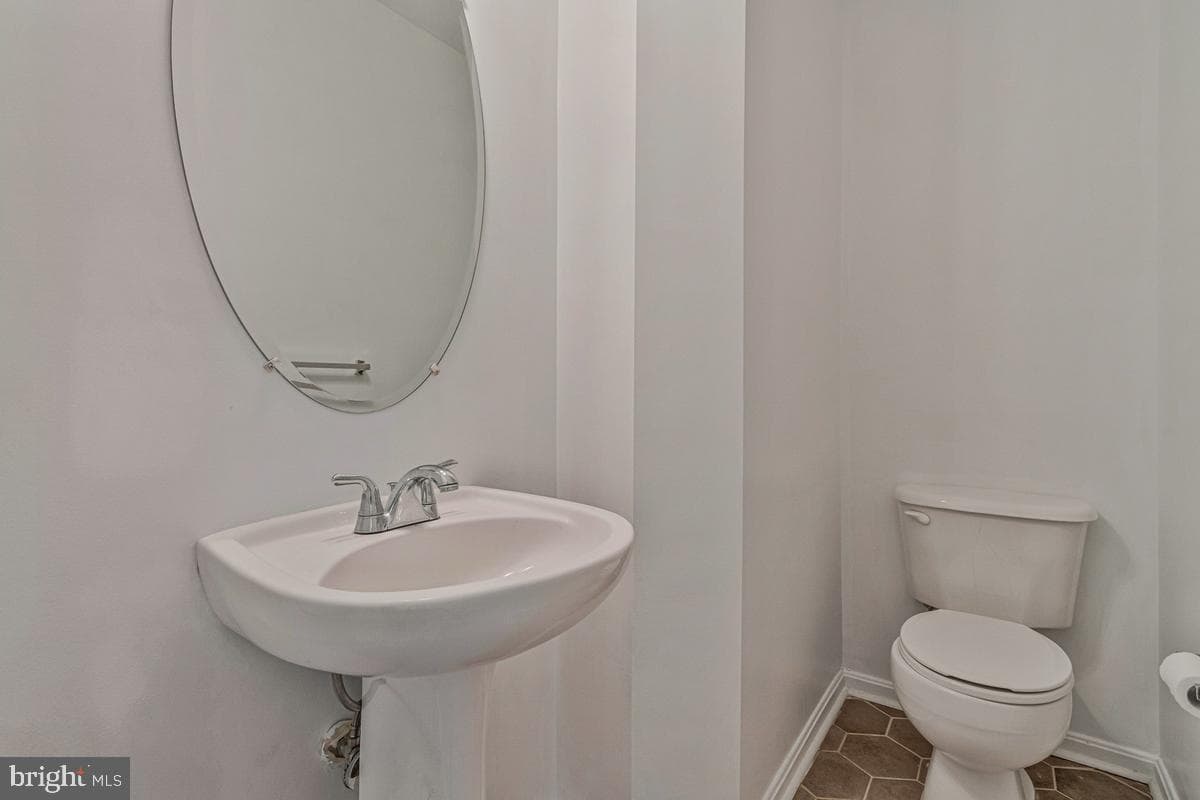 46068 W Westbury Boulevard photo 11
