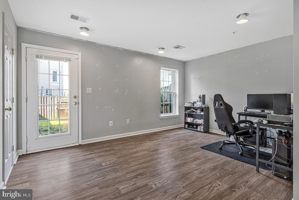 46068 W Westbury Boulevard photo 26
