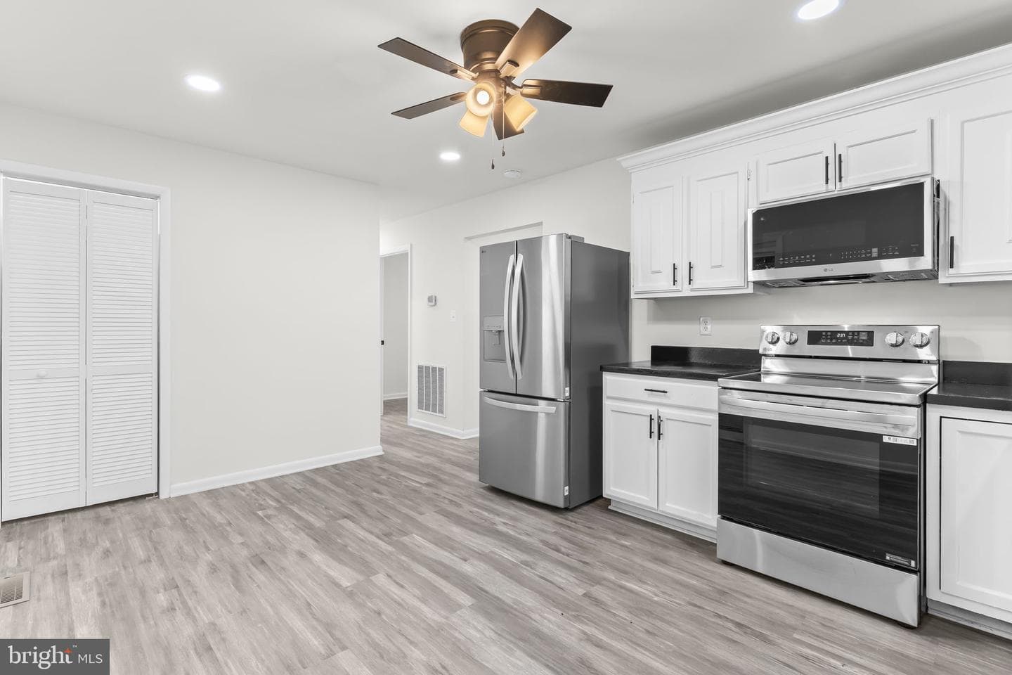 26079 S Sandgates Road photo 13