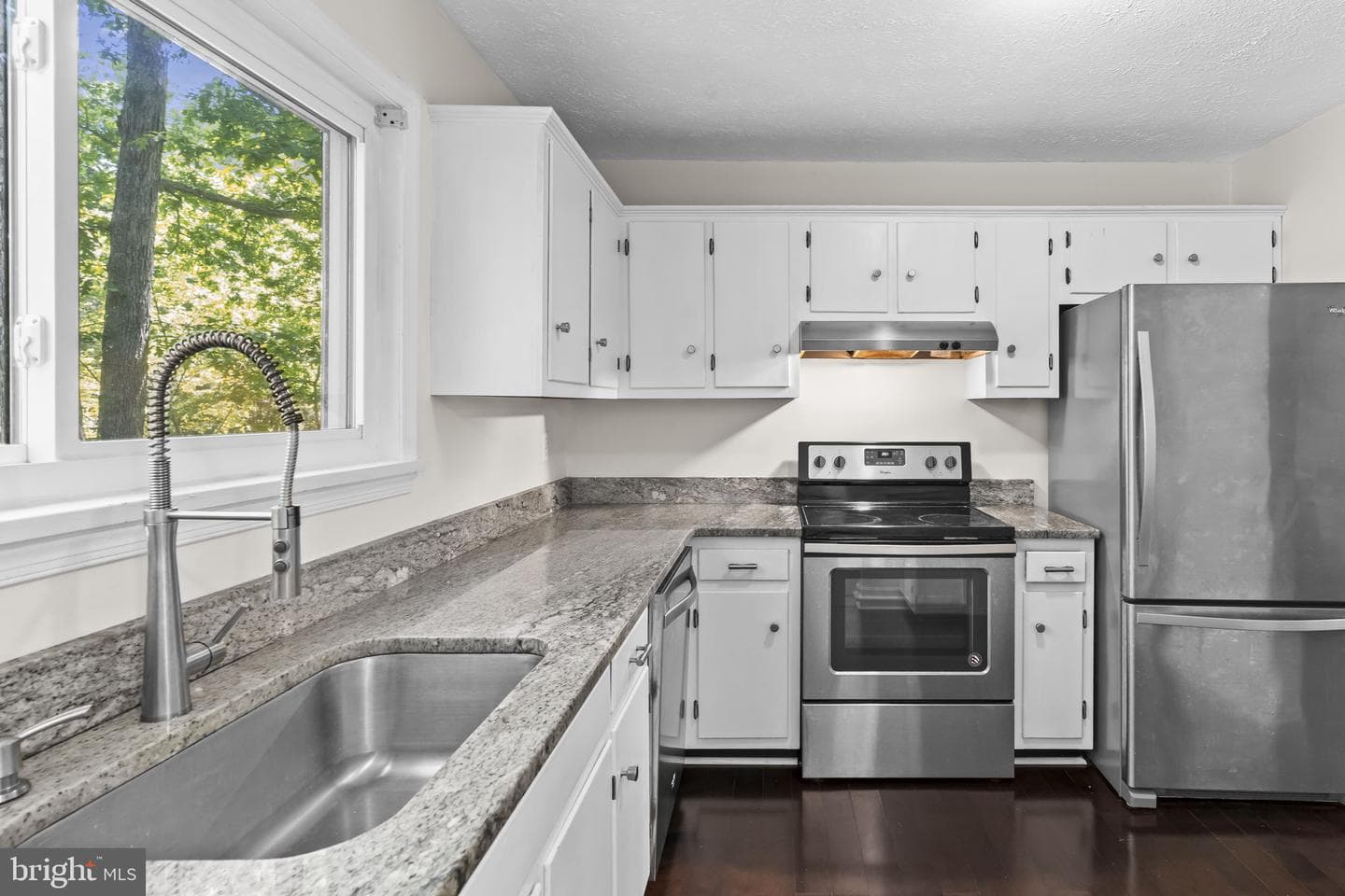 23358 Red Oak Court photo 9