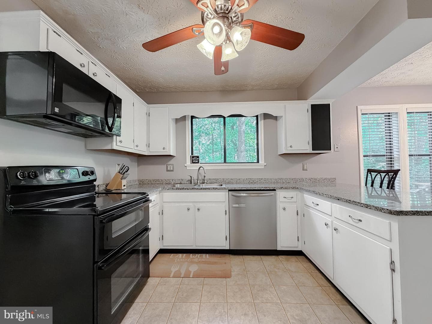 23294 Holly Hill Lane photo 15