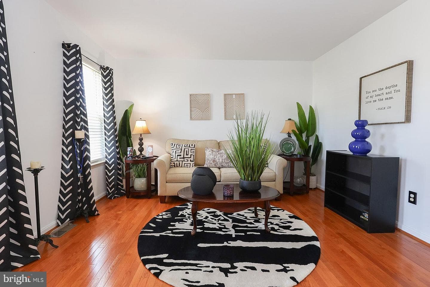 45525 Sunflower Street photo 23