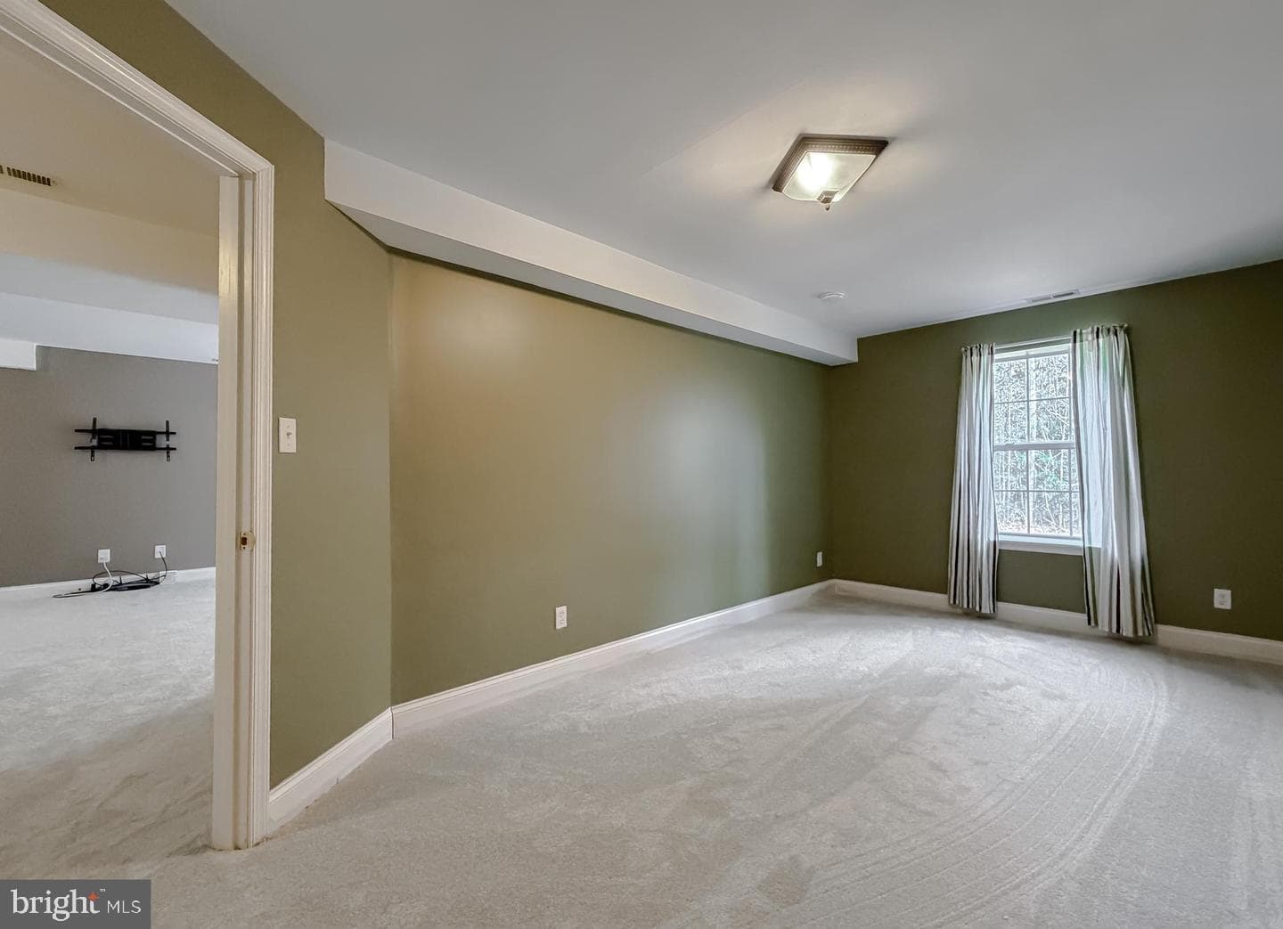 22055 Long Bow Drive photo 22