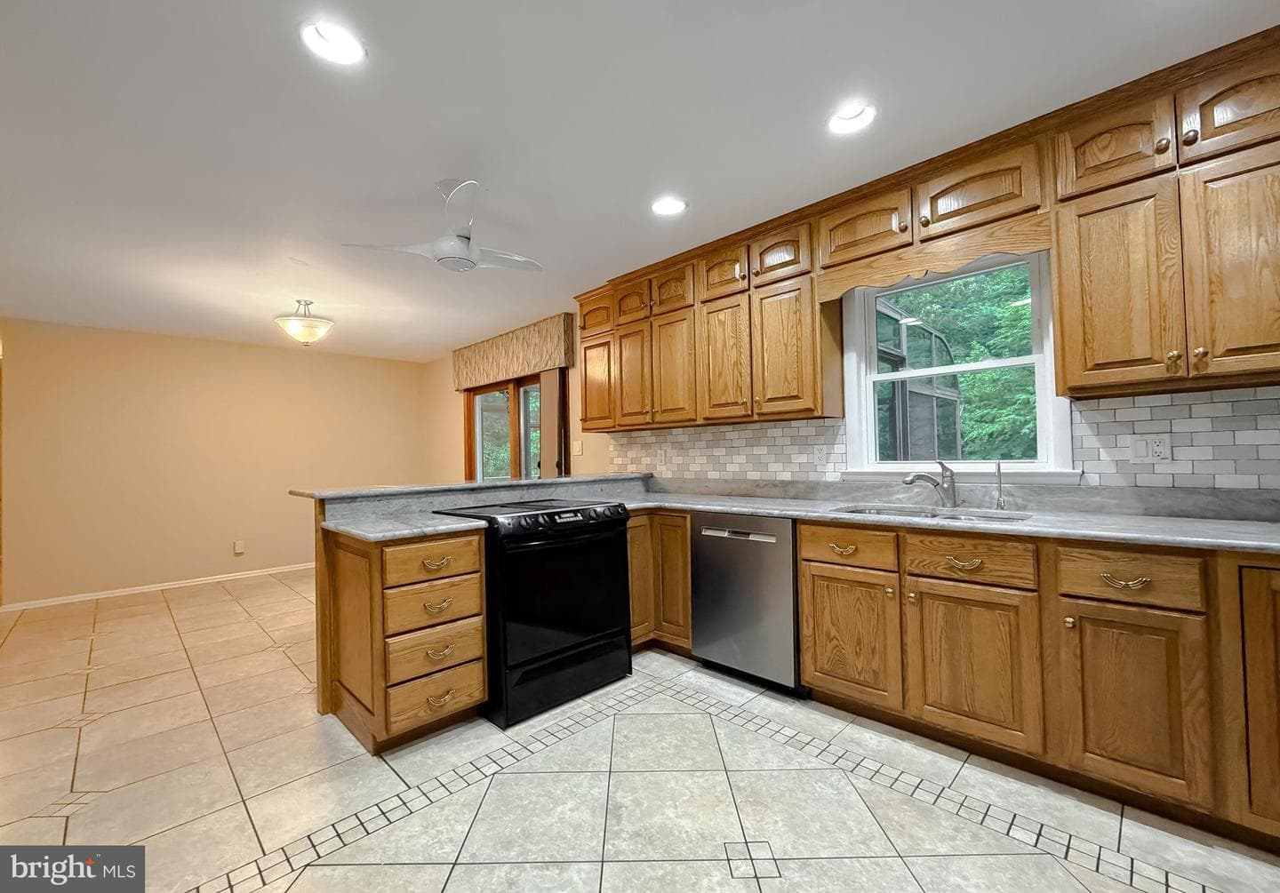 24940 Gallant Man Dr photo 27