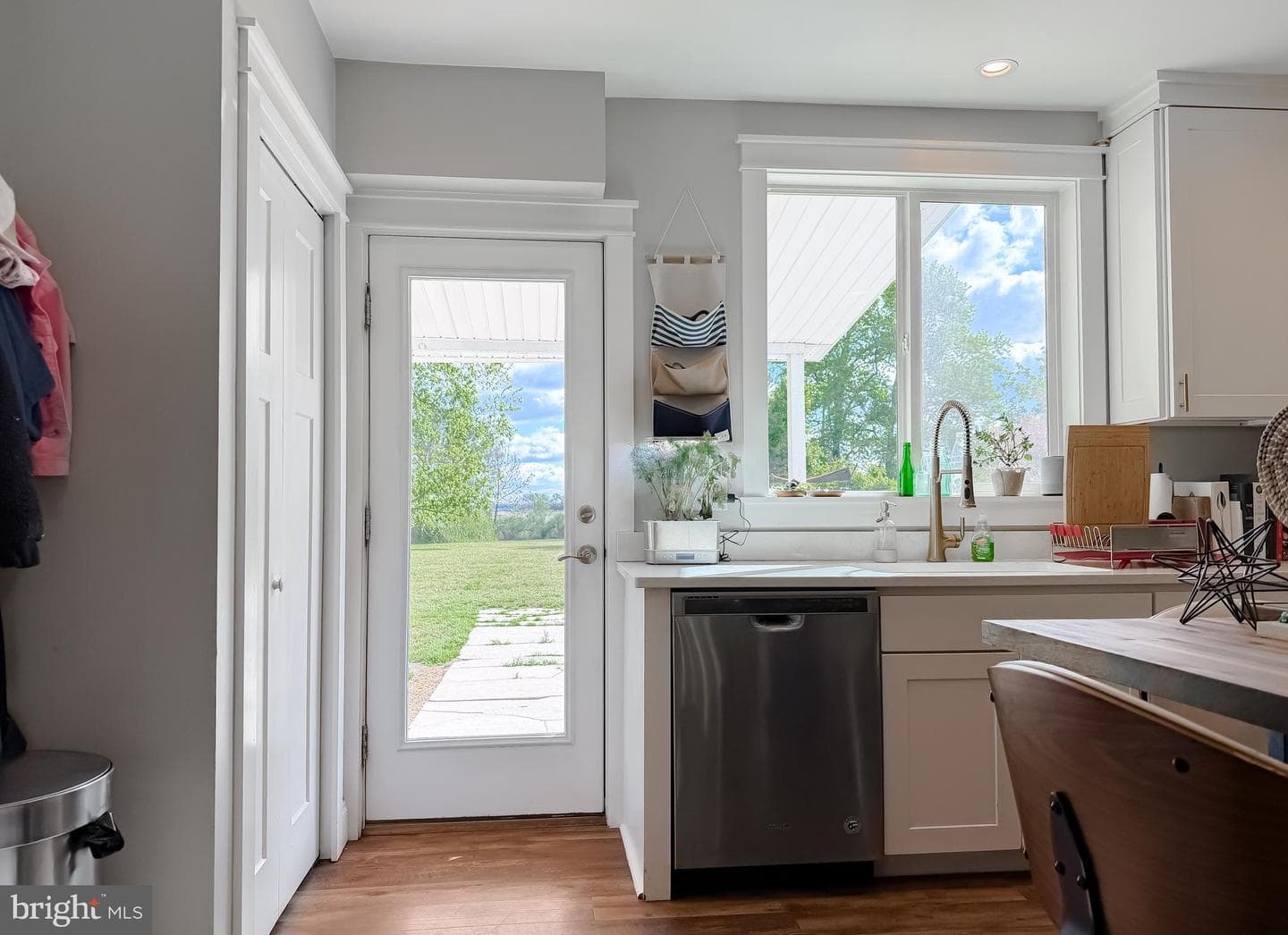 16146 Thomas Road photo 8