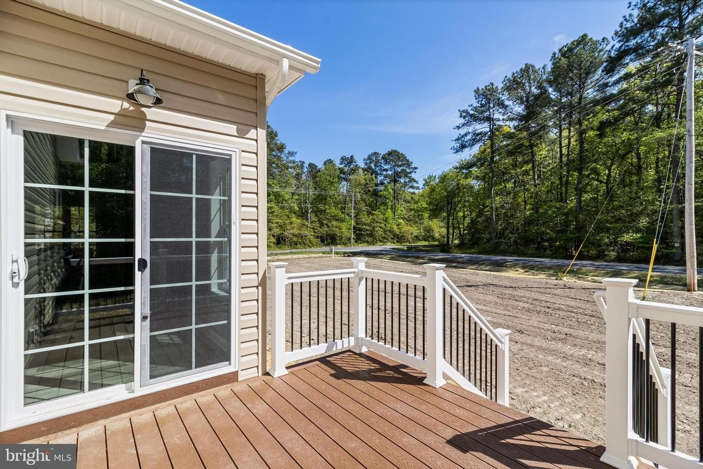 21183 Abell Road photo 17