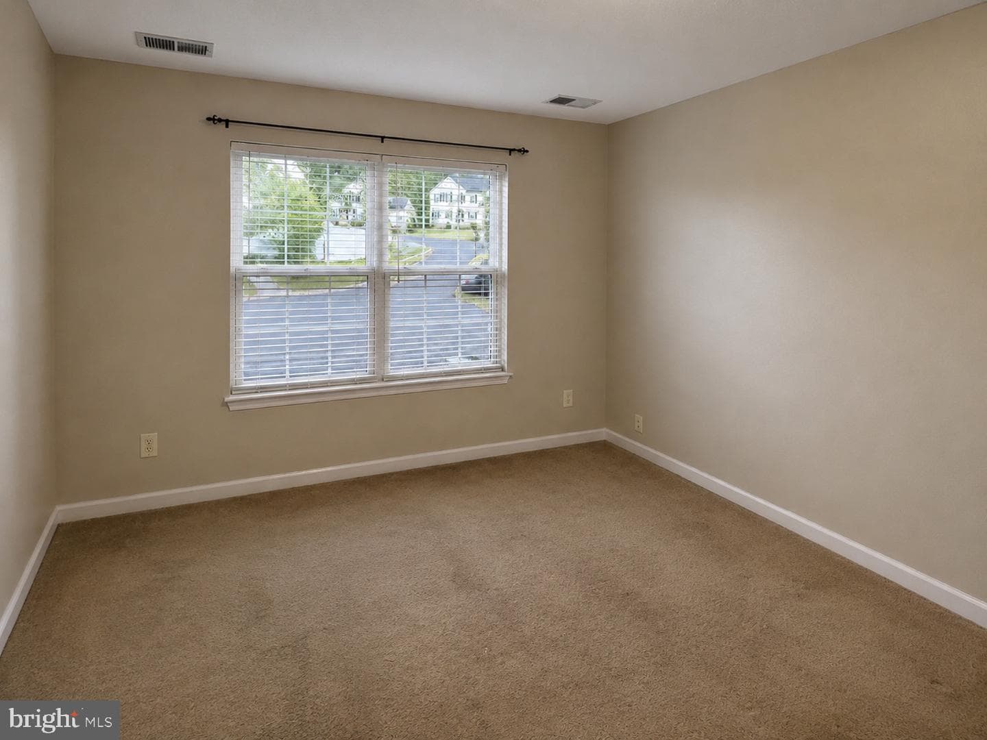 20921 Coronet Place photo 10