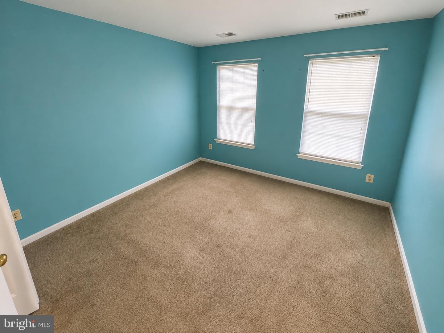 20921 Coronet Place photo 8