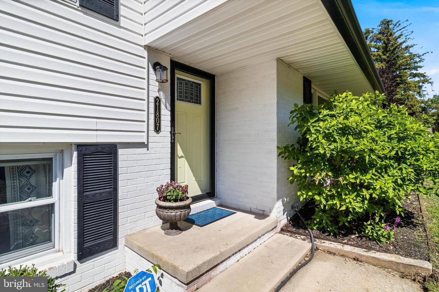 21807 Potomac View Drive photo 3