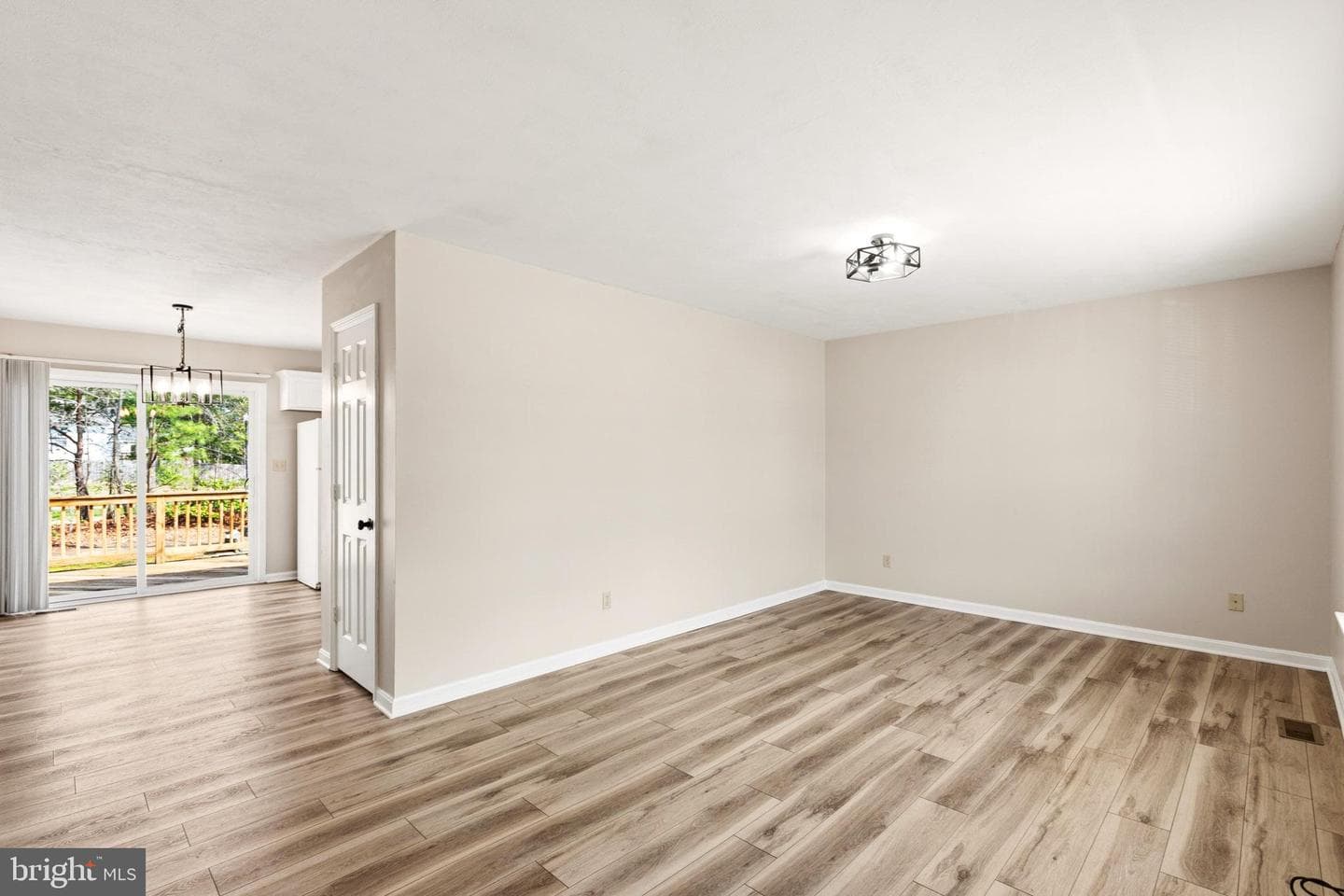 45246 Coledorall Court photo 4