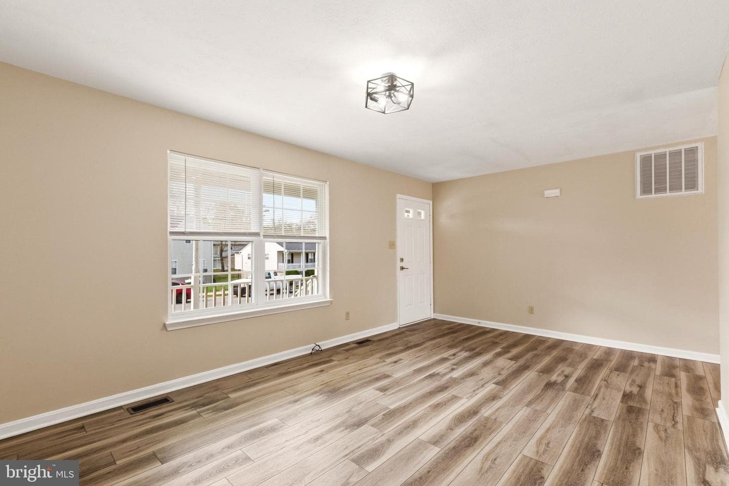 45246 Coledorall Court photo 5