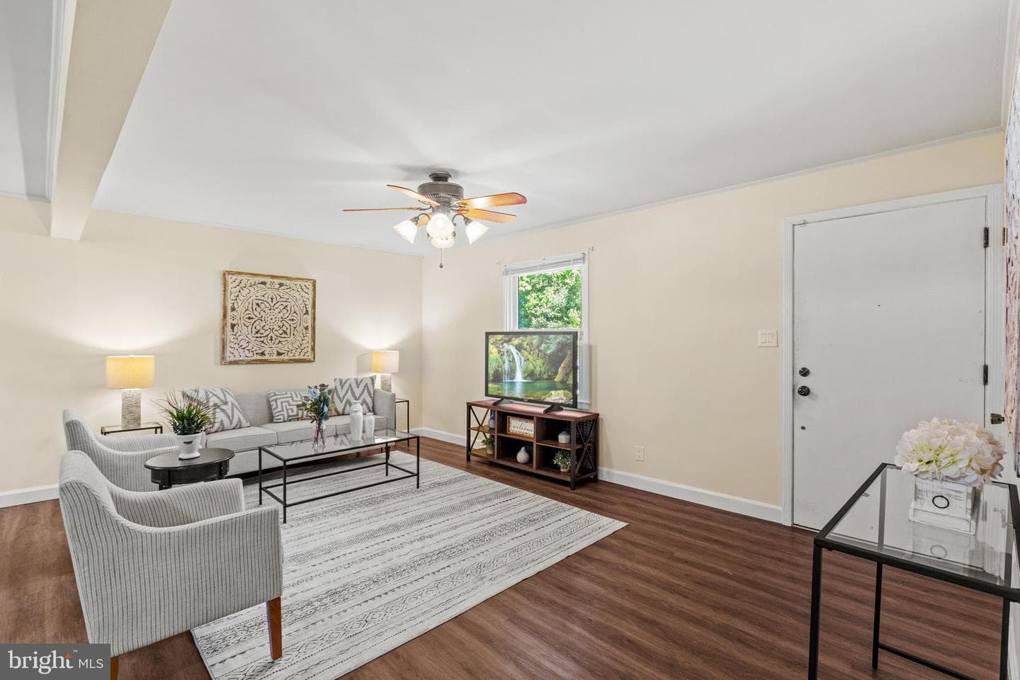 22518 Garrison Drive photo 6