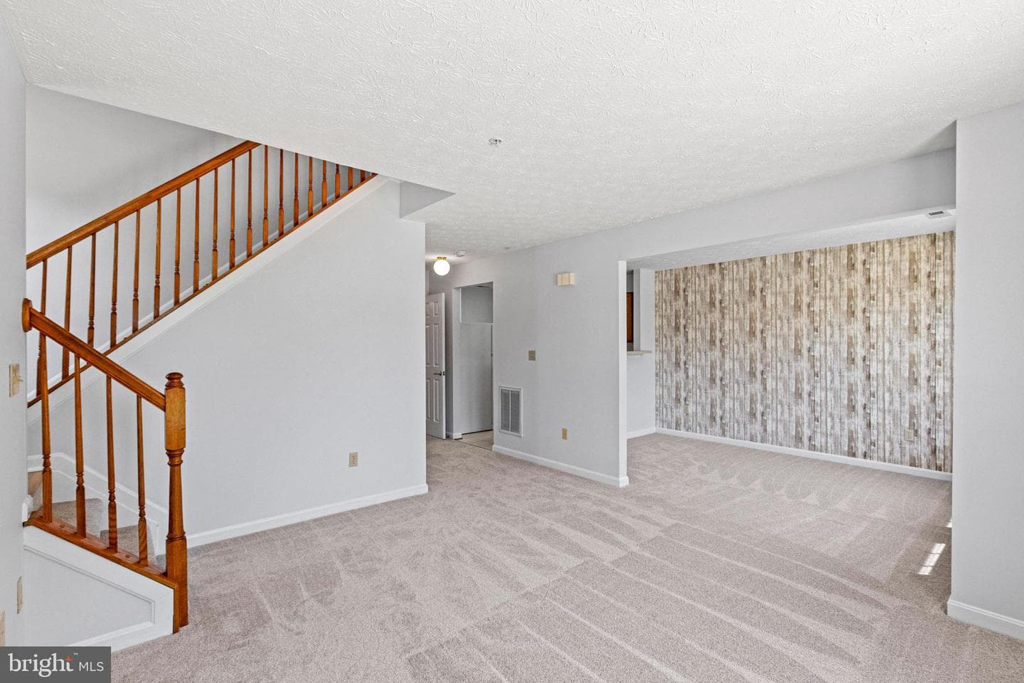 45553 Knockeyon Lane photo 6