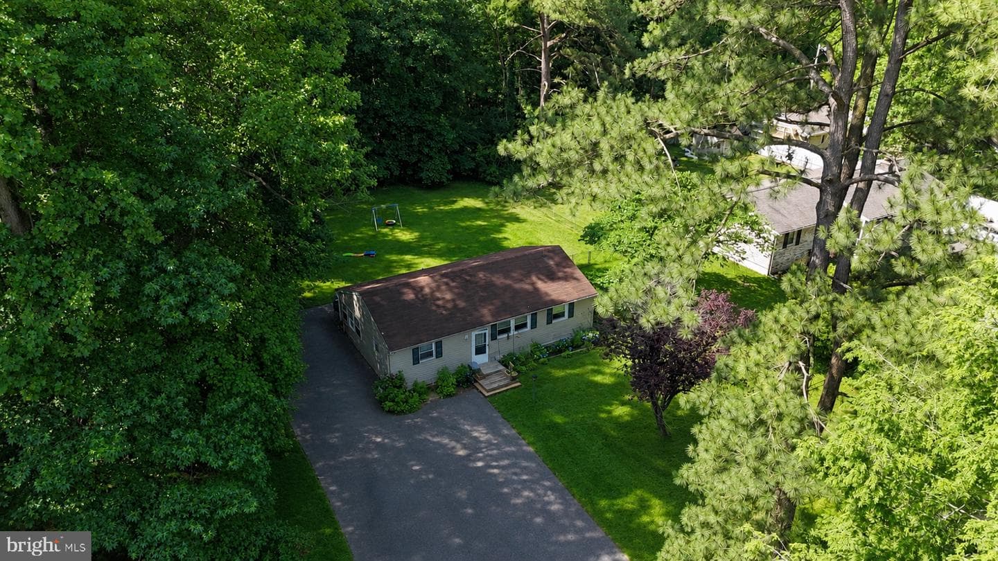 40067 Dockser Drive photo 1