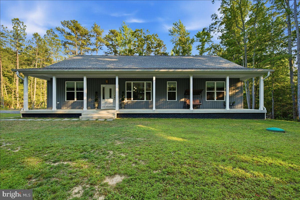 22405 Hood Lane photo 5