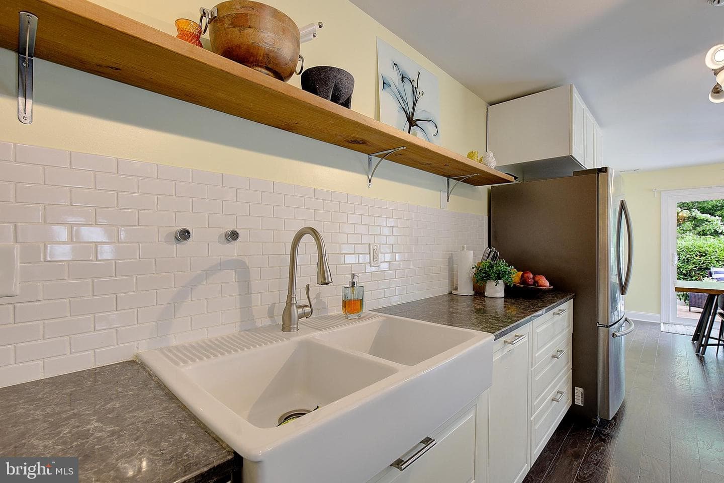 22103 Saint Michaels Circle photo 8