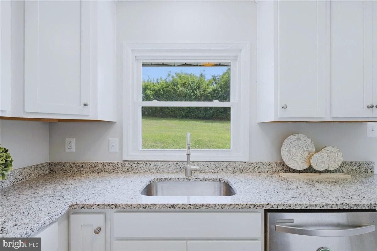 48695 Saint James Church Road photo 9
