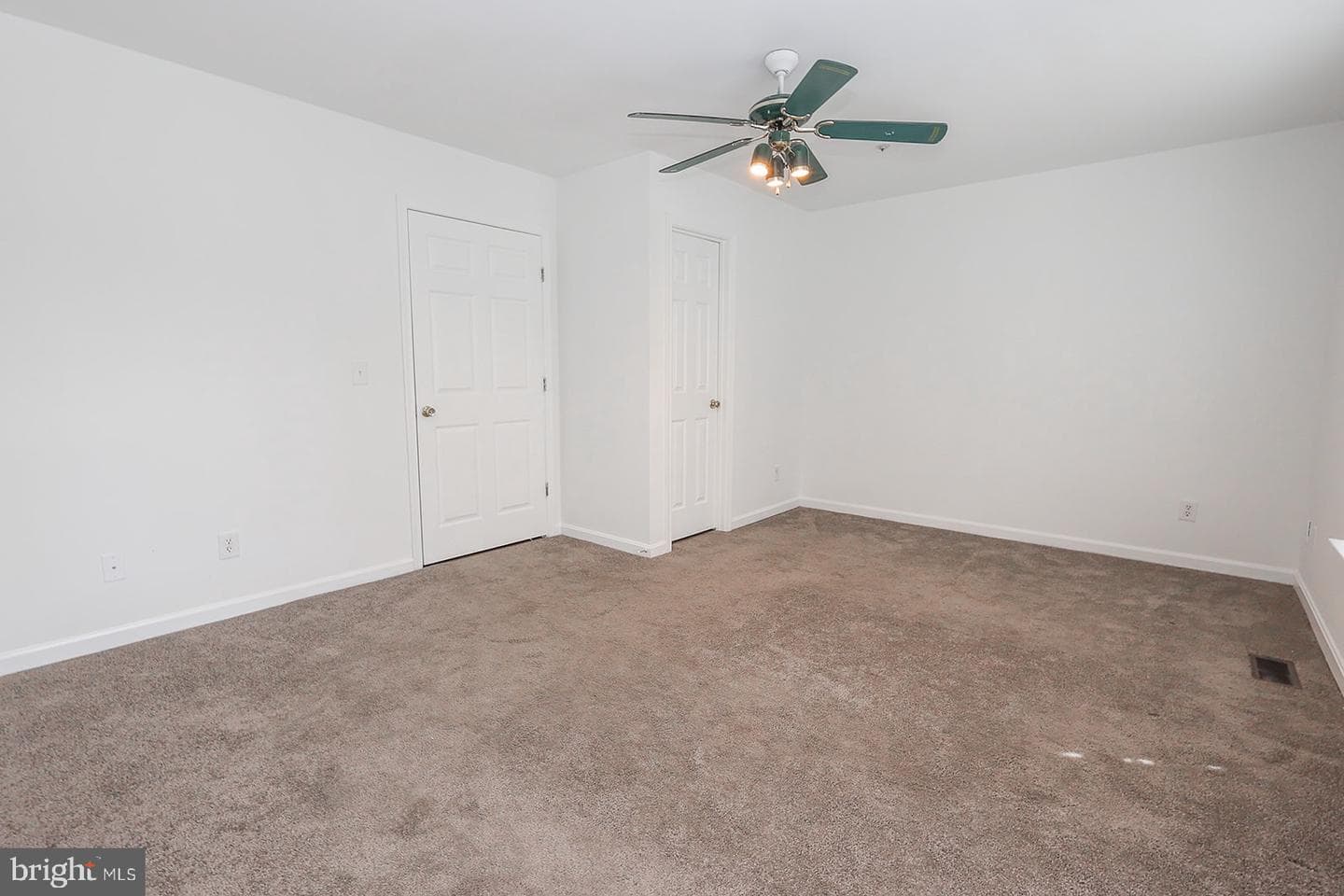 45820 Wolftrap Way photo 28