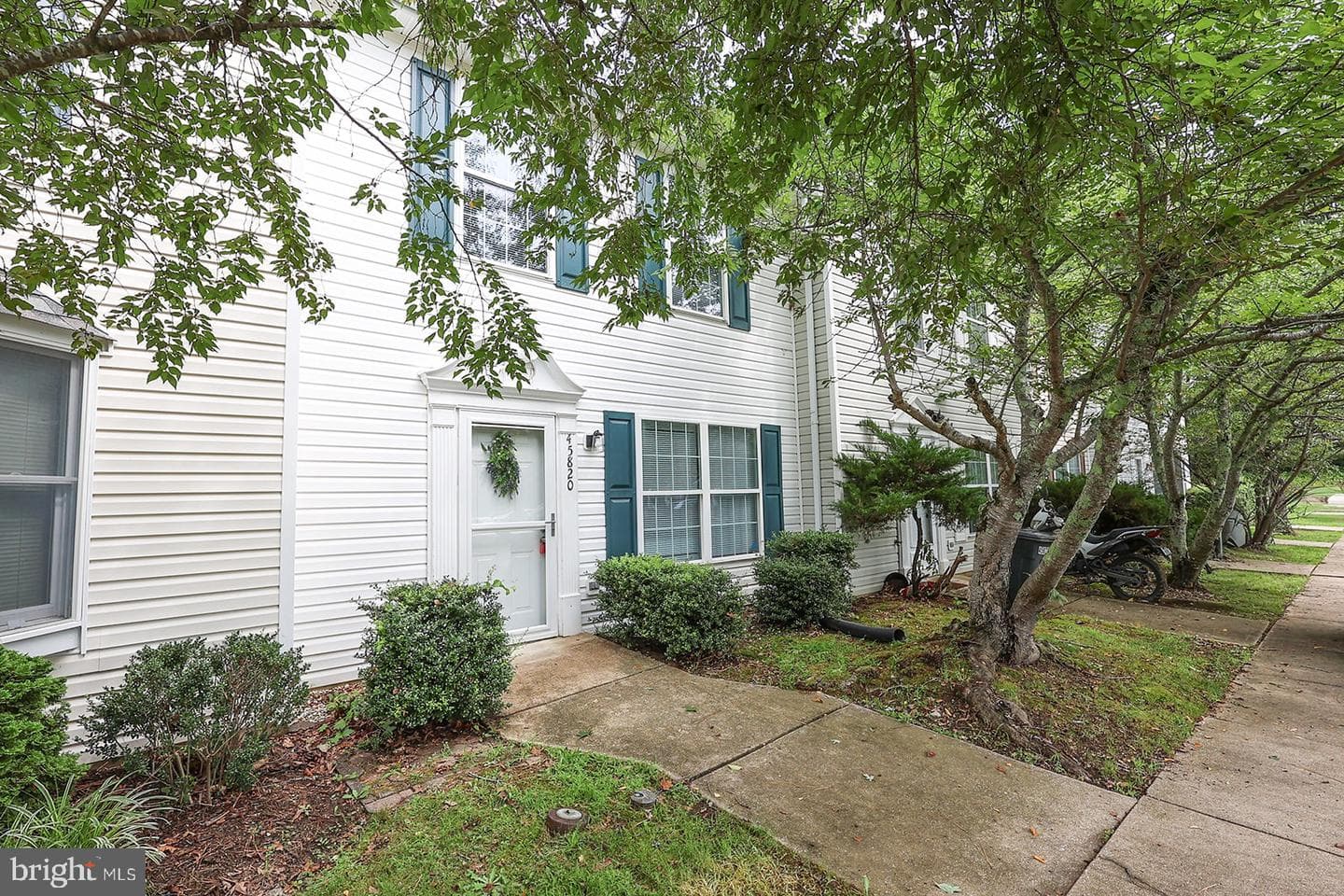 45820 Wolftrap Way photo 42