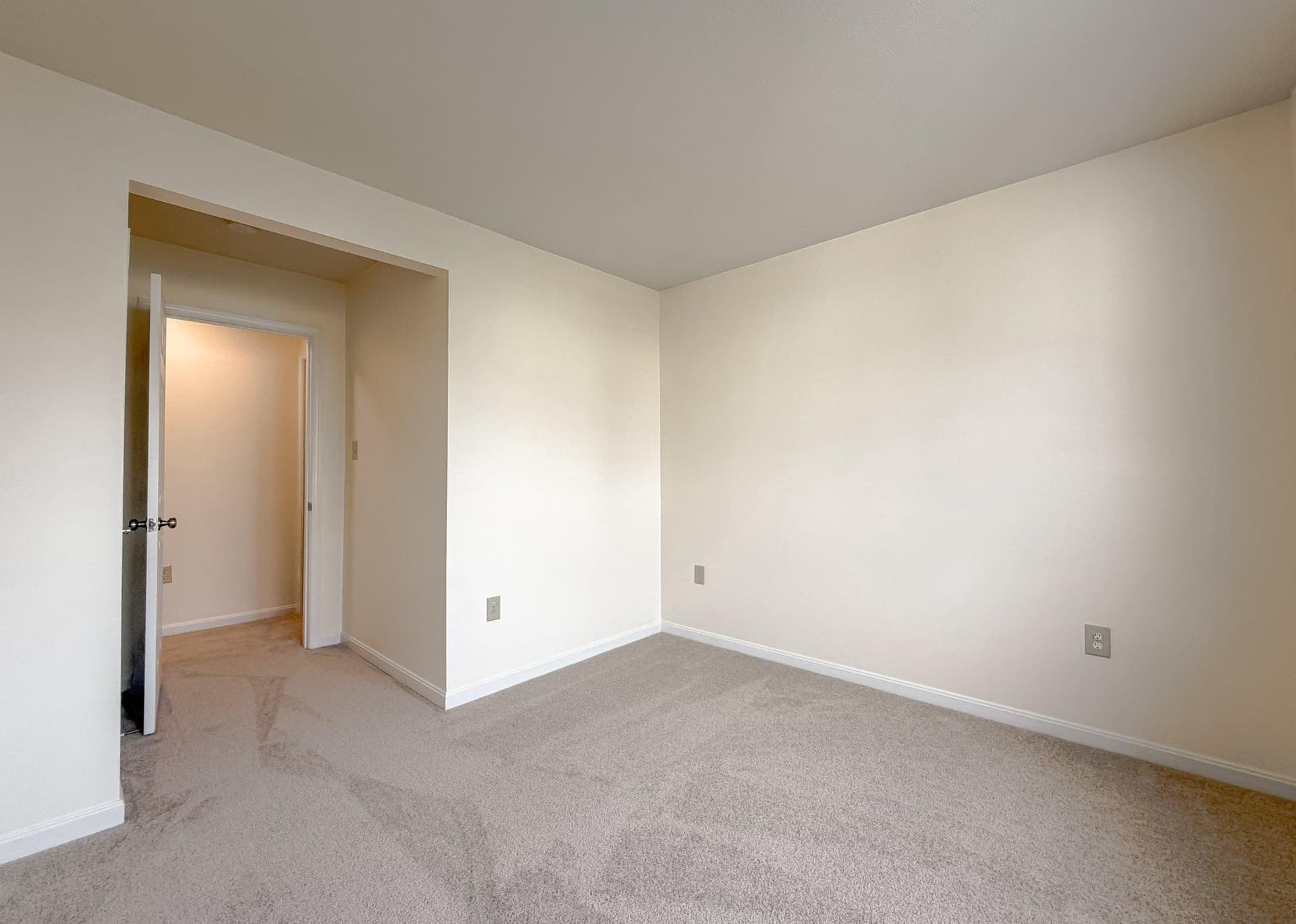 22702 Athlone Drive photo 31