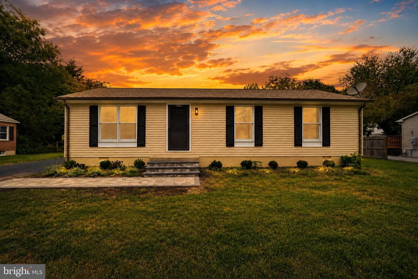 26407 Hillendale Road photo 1