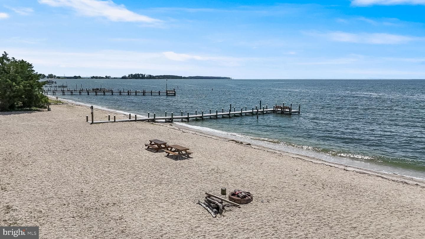17265 Crab Pot Lane, Piney Point