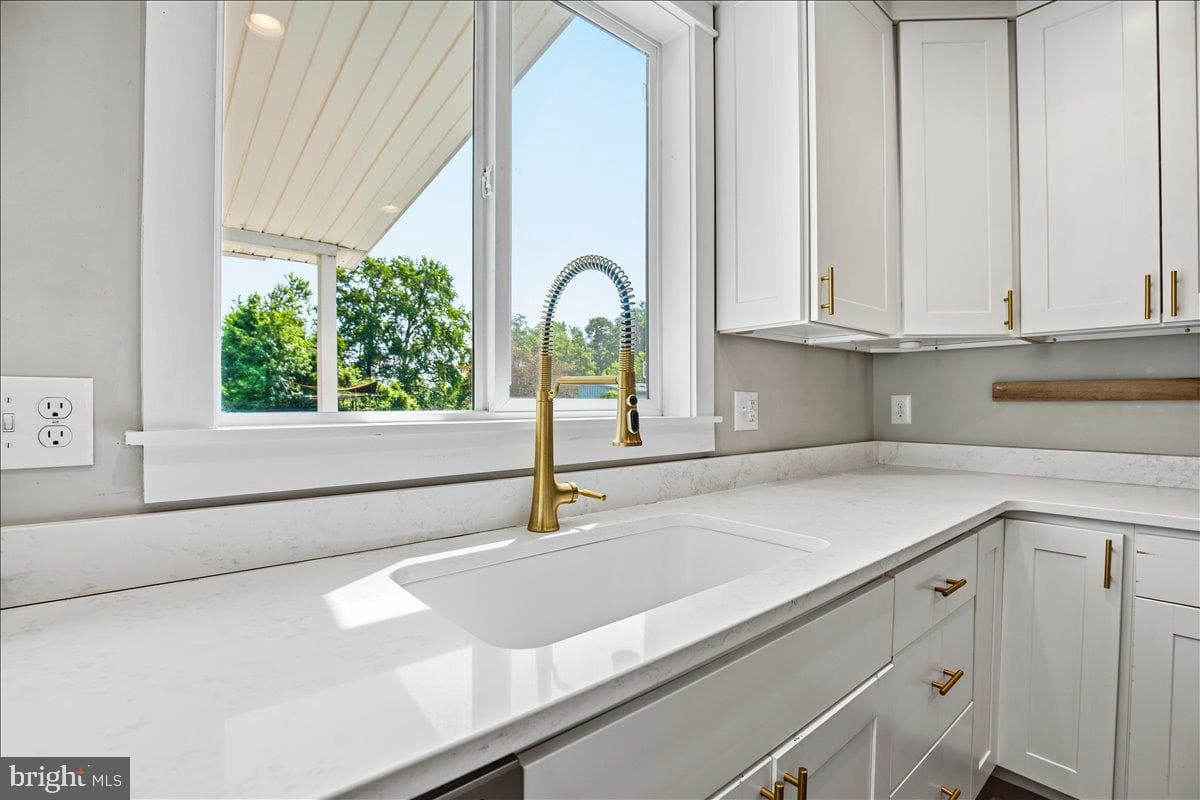 16146 Thomas Rd photo 15