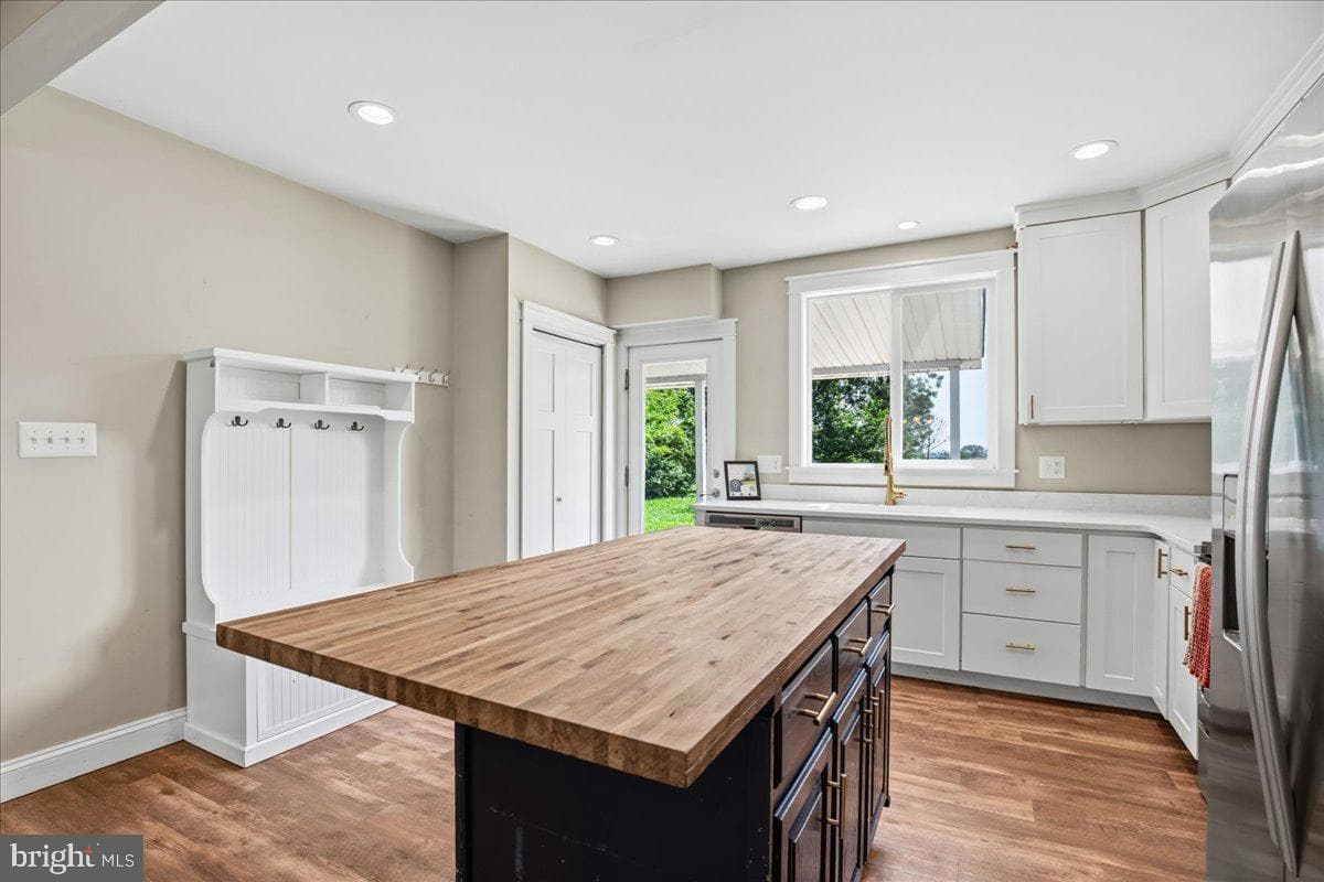16146 Thomas Rd photo 19