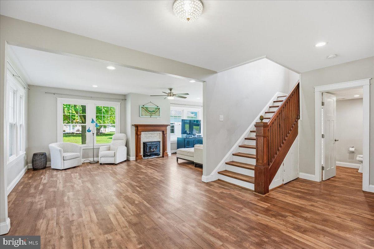 16146 Thomas Rd photo 22