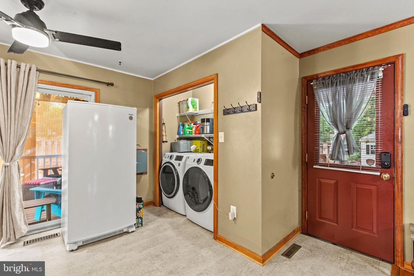 21625 America Street photo 5