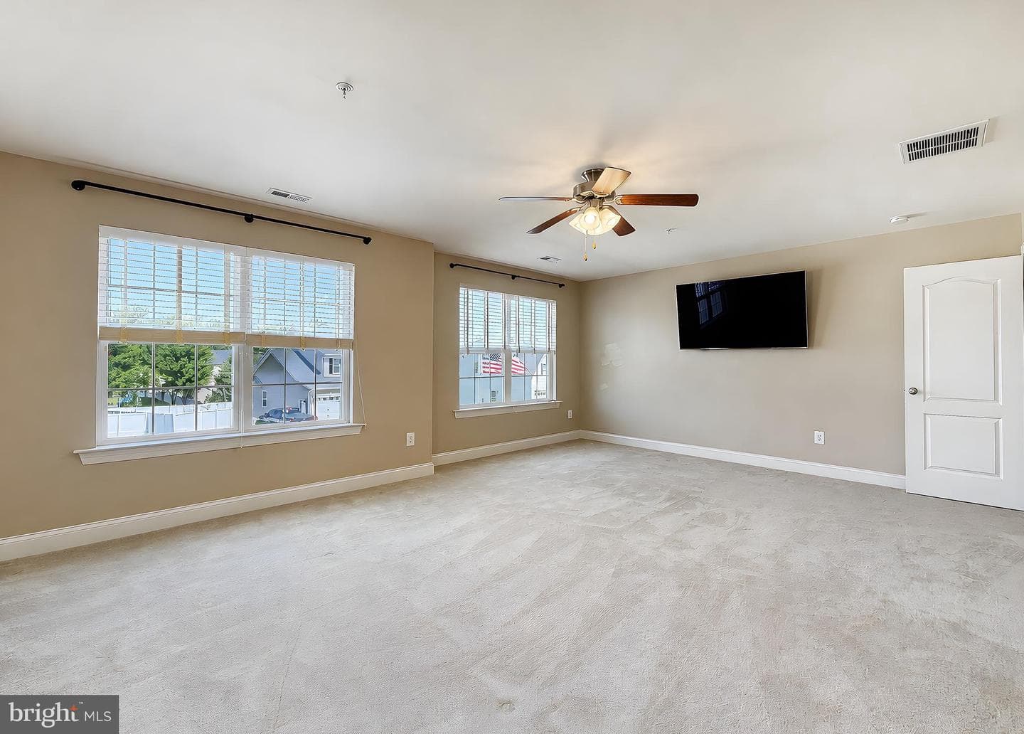 44025 W Leola Court photo 19