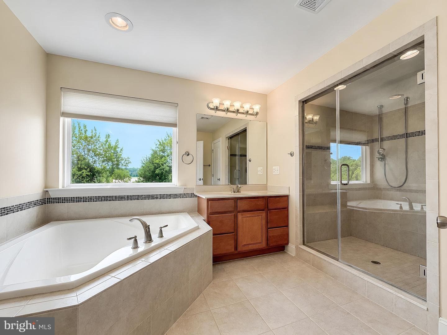 44025 W Leola Court photo 22