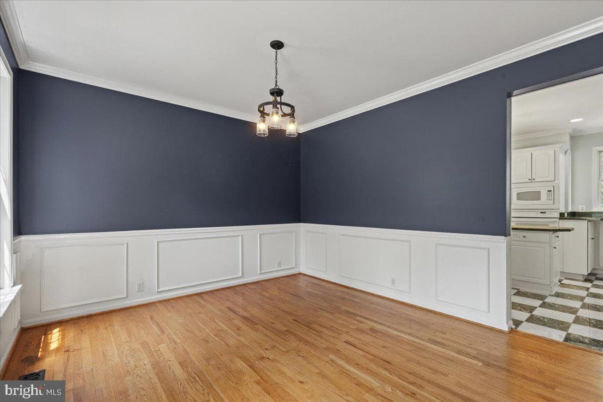 28920 Livingston Drive photo 9