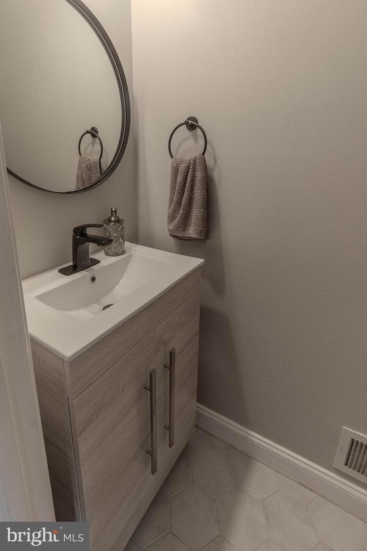 44015 Bellflower Way photo 16