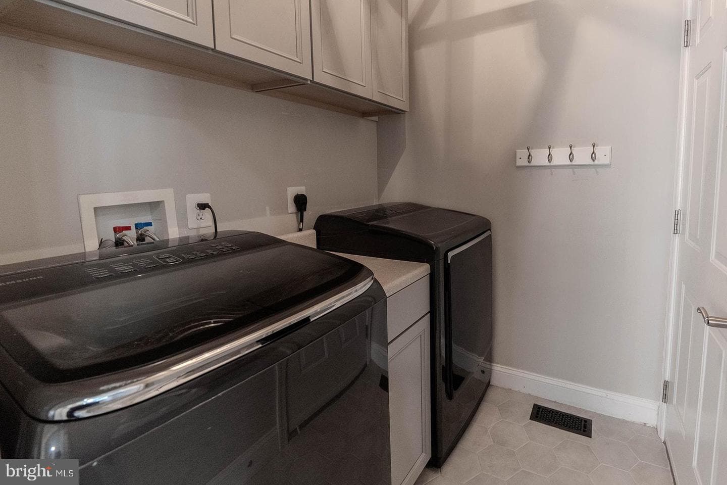 44015 Bellflower Way photo 7