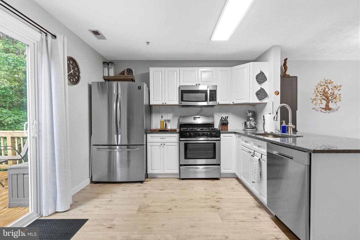 45529 Knockeyon Lane photo 11