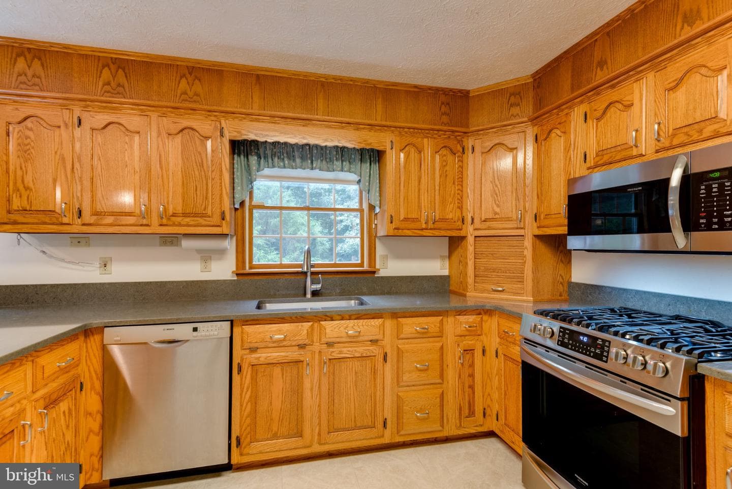 22503 Sparrow Court photo 18