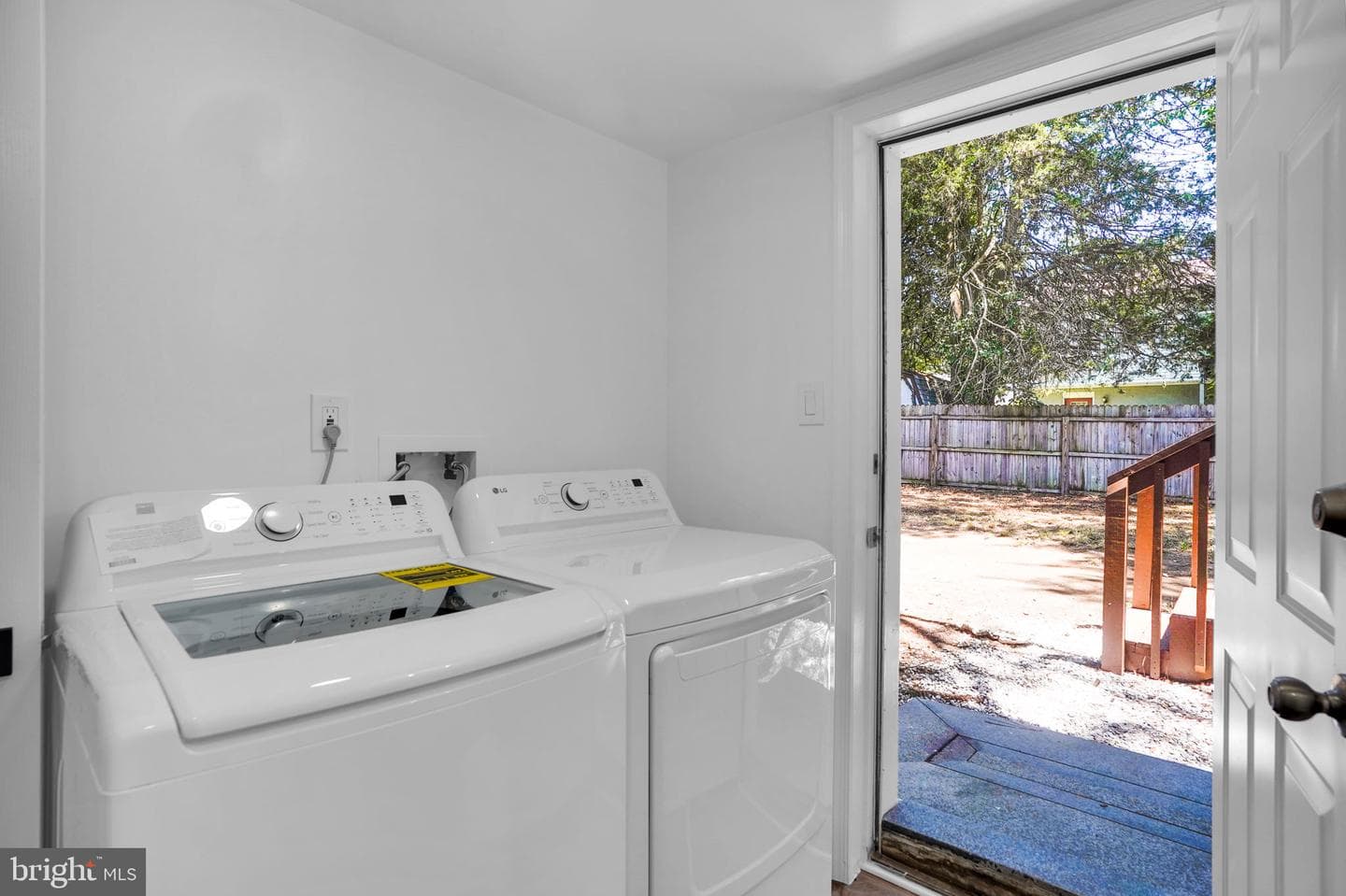 22206 Lilac Way photo 36