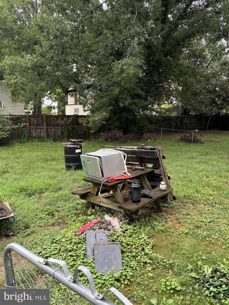 46636 Yorktown Road photo 2