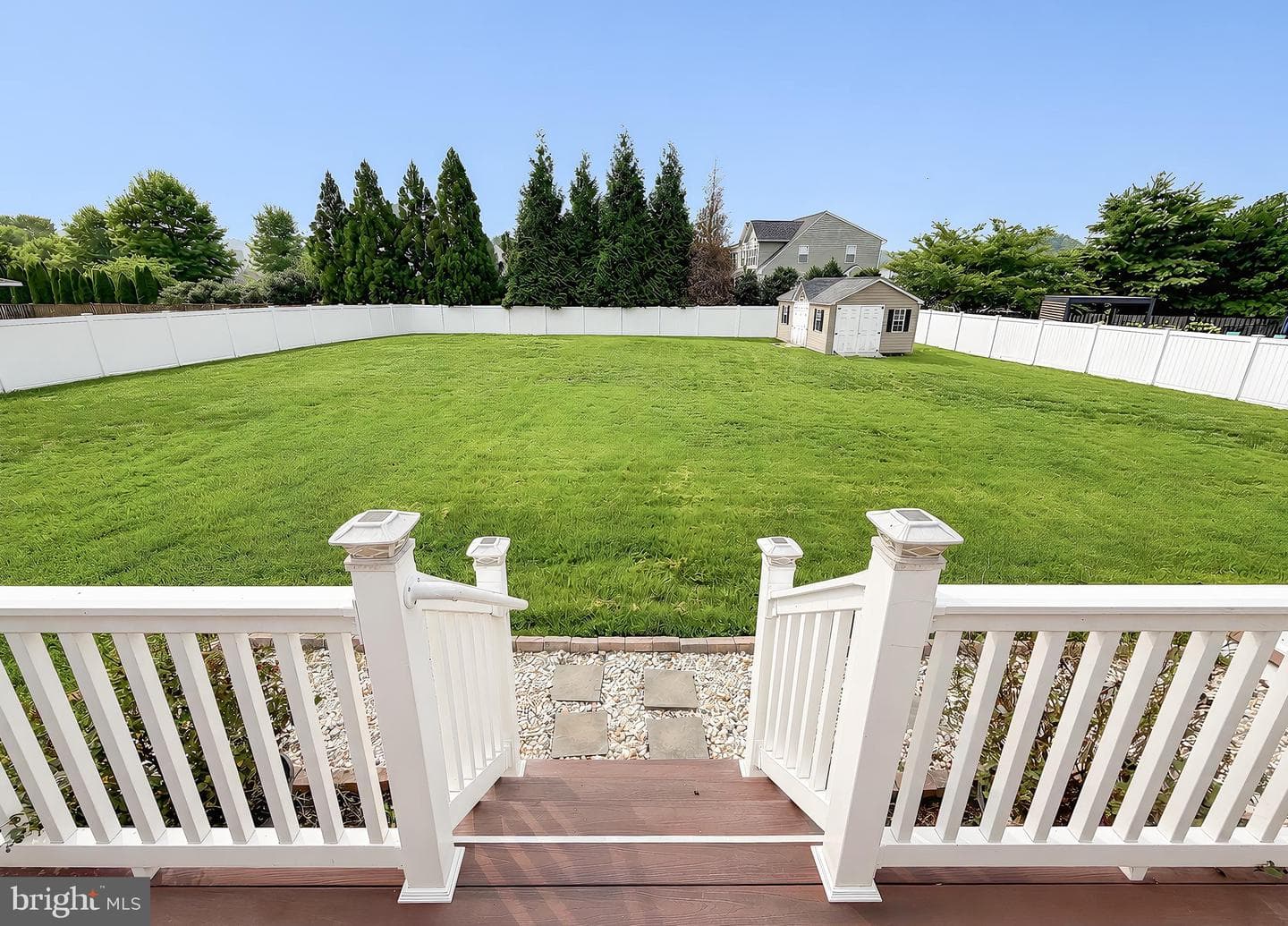 21395 Fairwood Court photo 4