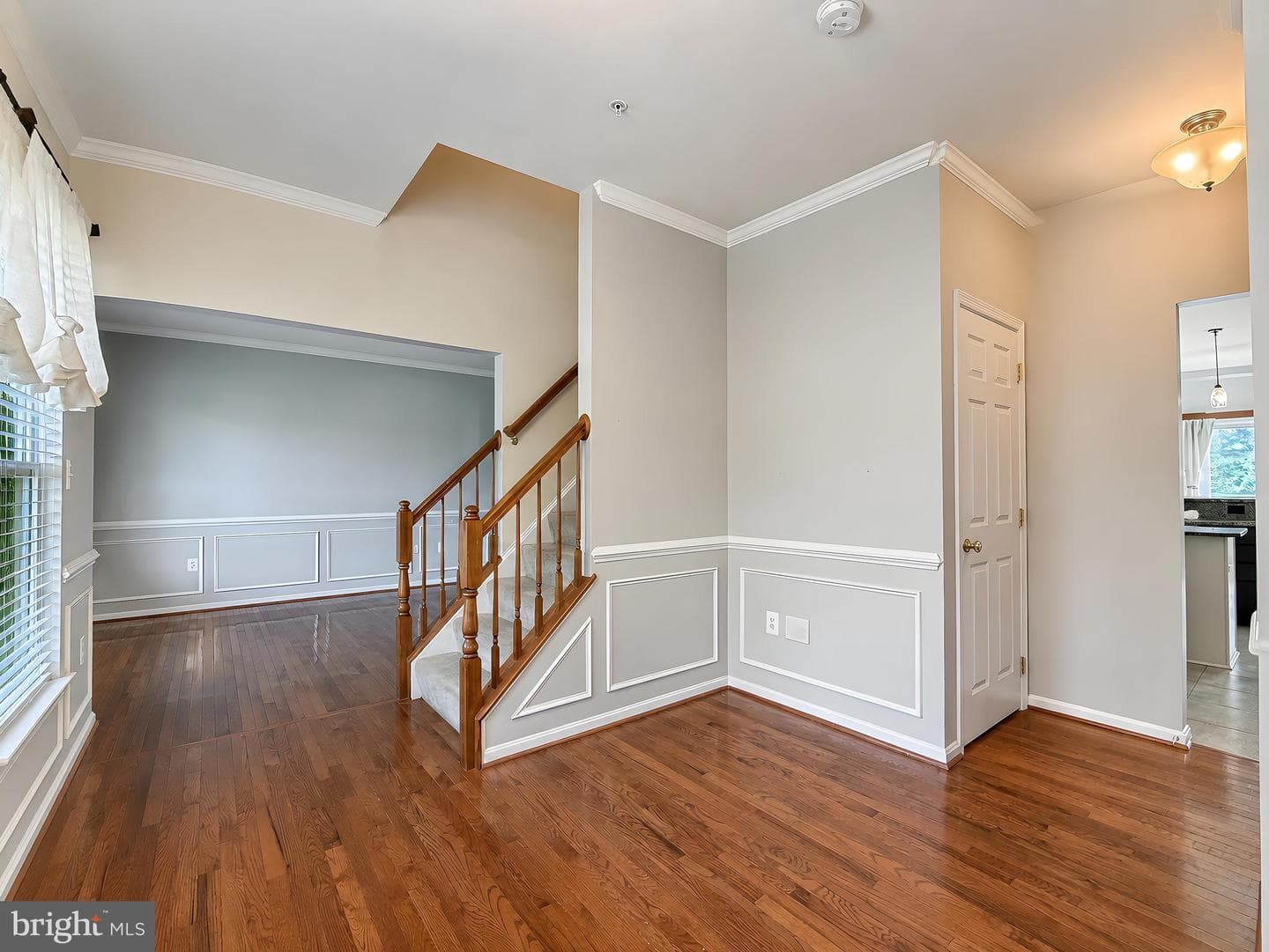 21395 Fairwood Court photo 5