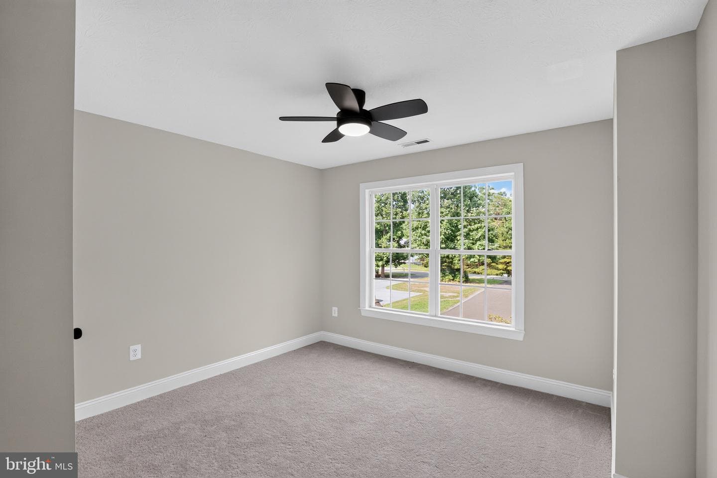 18321 Chestnut Street photo 20