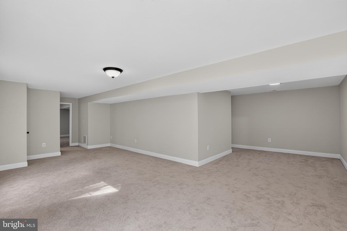 18321 Chestnut Street photo 29